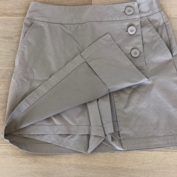 Lizwear skort size 6 - Picture 2 of 4